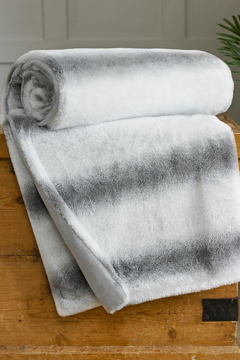 Sherbrooke Supersoft Faux Fur Throw 130x150cm Siver
