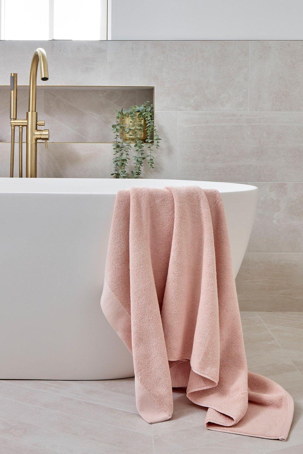 Christy - Luxe Towel - Pearl - Bath Towel
