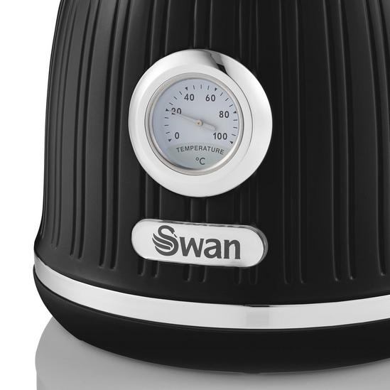 Swan 1.5L Dial Kettle with Temperature Gauge 3
