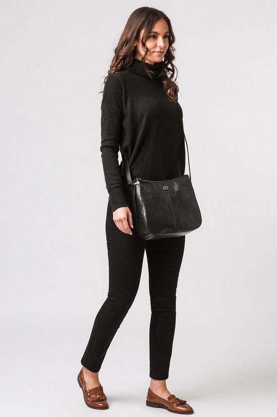 Pure Luxuries London 'Farlow' Leather Shoulder Bag 2