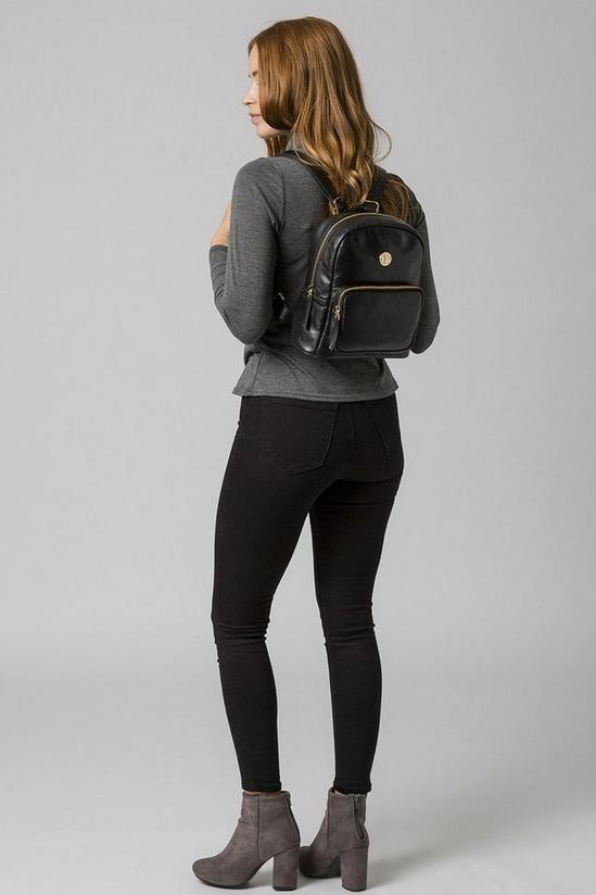 Pure Luxuries London 'Cora' Leather Backpack 2