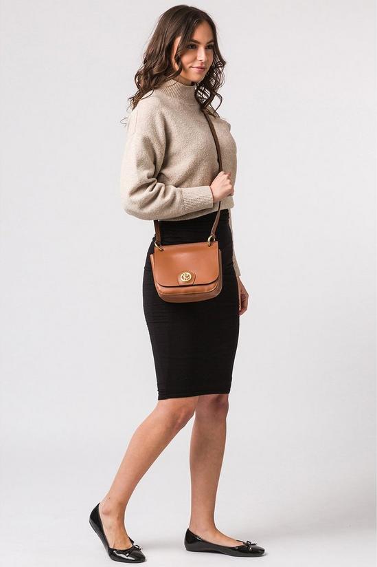Pure Luxuries London 'Ennerdale' Leather Cross Body Bag 2