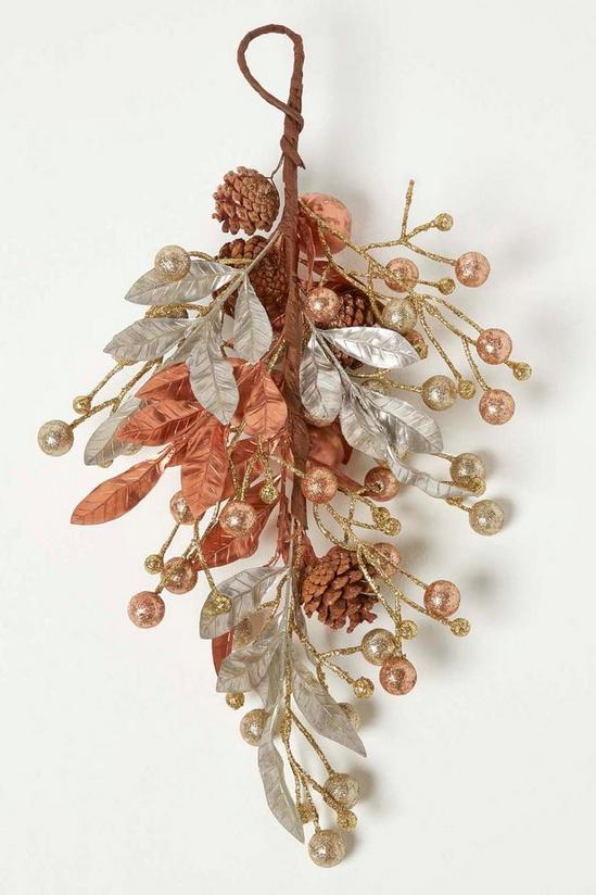 Homescapes Champagne Pinecone & Apples Christmas Teardrop Swag 4