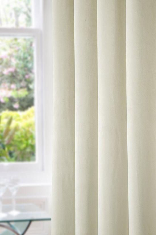 Homescapes Thermal 100% Blackout Velvet Curtains 2