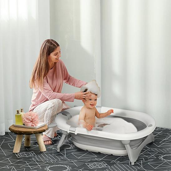 HOMCOM Foldable Portable Baby Bath Tub w/ Temperature-Induced Water Plug for 0-3 years 2