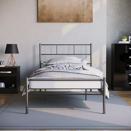 Home Discount Vida Designs Dorset Metal Single Bed Frame 1