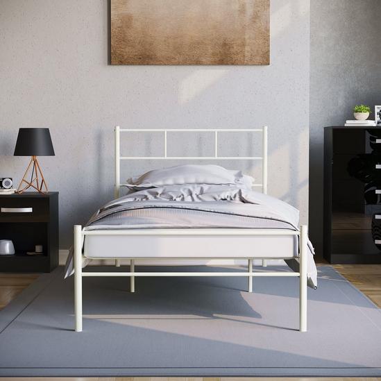 Home Discount Vida Designs Dorset Metal Double Bed Frame 1