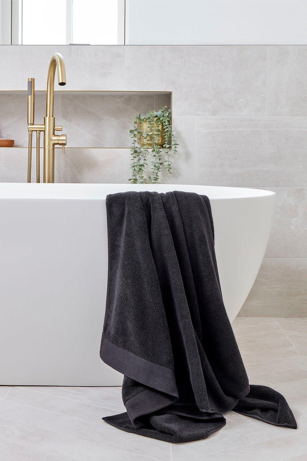 Christy - Luxe Towel - Black - Bath Towel