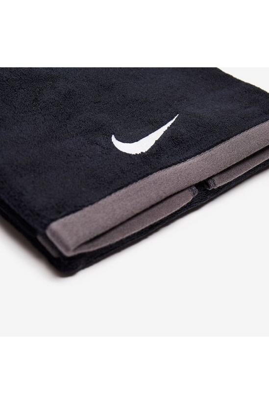 Nike Fundamental Contrast Design Towel 3