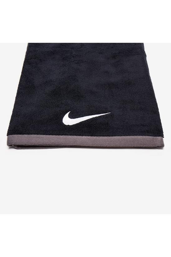 Nike Fundamental Contrast Design Towel 4
