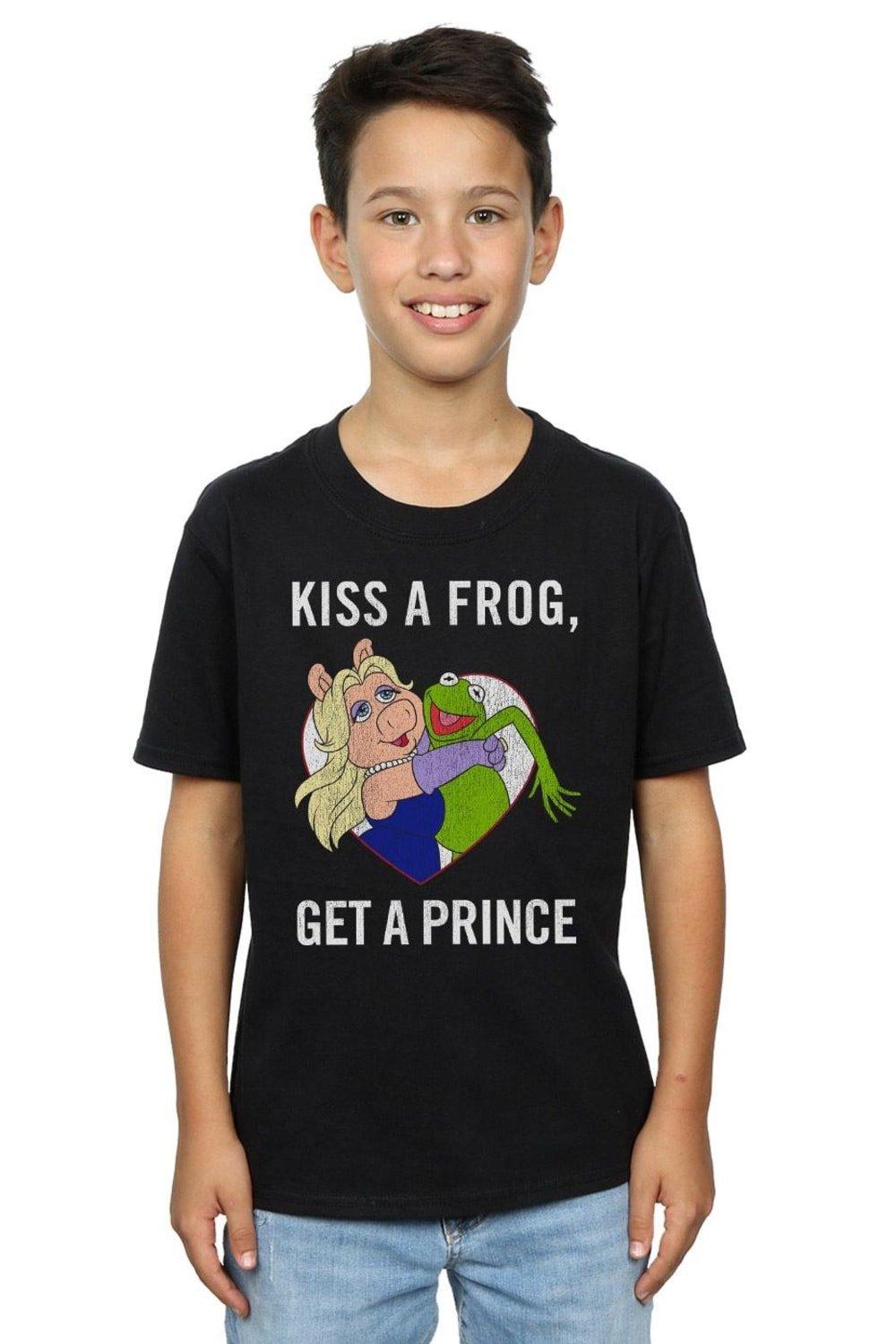 The Muppets Kiss A Frog T-Shirt