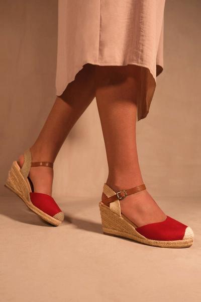 'Blakely' Low Wedge Espadrille Sandals With Close Toe