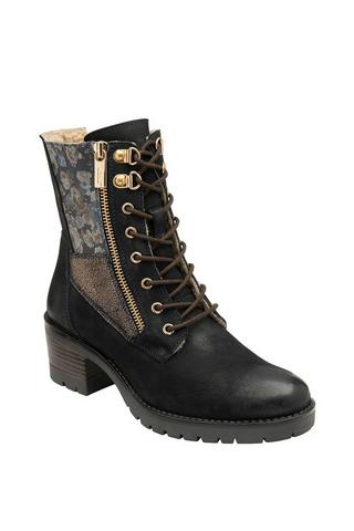 Women's Black Faux Fur Buckle Lace Up Chunky Ankle Boots With Pocket  Detailed – Miss Moda Luxe