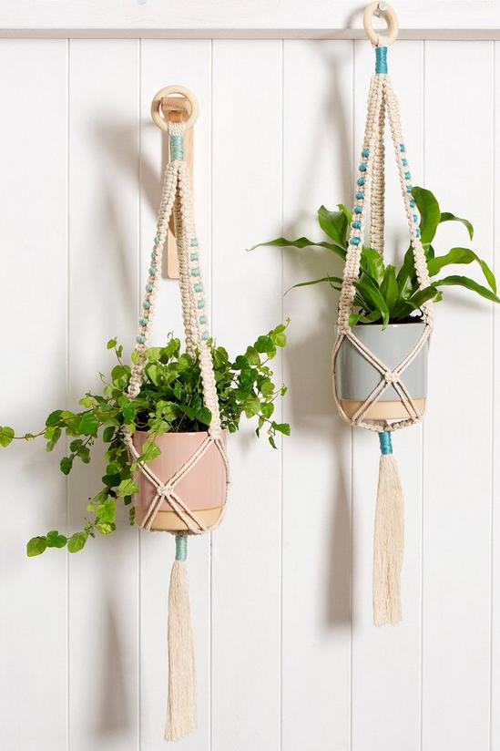 Wool Couture Two Sisters Plant Hanger Macrame Kit 1