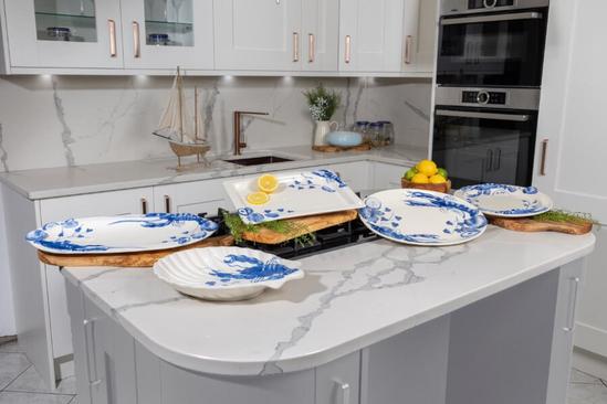 Verano Spanish Ceramics Coastal Ceramics Hand Painted Kitchen Dining Table Décor Sea Shell Serving Dish 35cm (L) x 29cm (W) 3