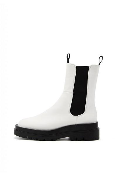 White 'Zwolle' Platform Callf Lenght Boots