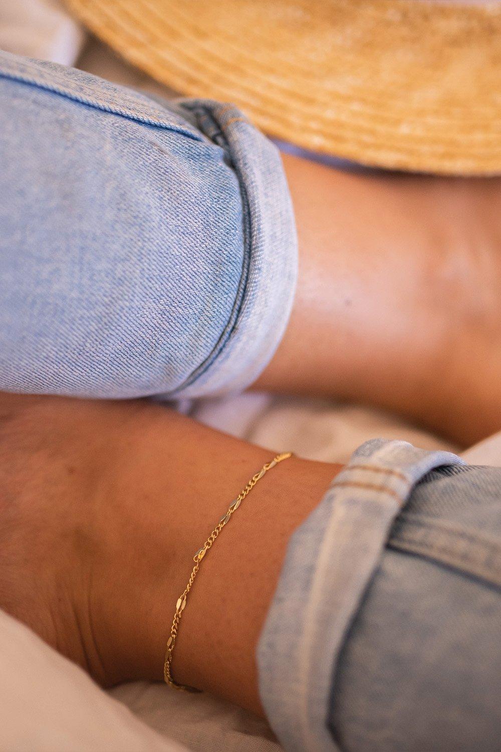 Delicate 18K Gold Chain Anklet