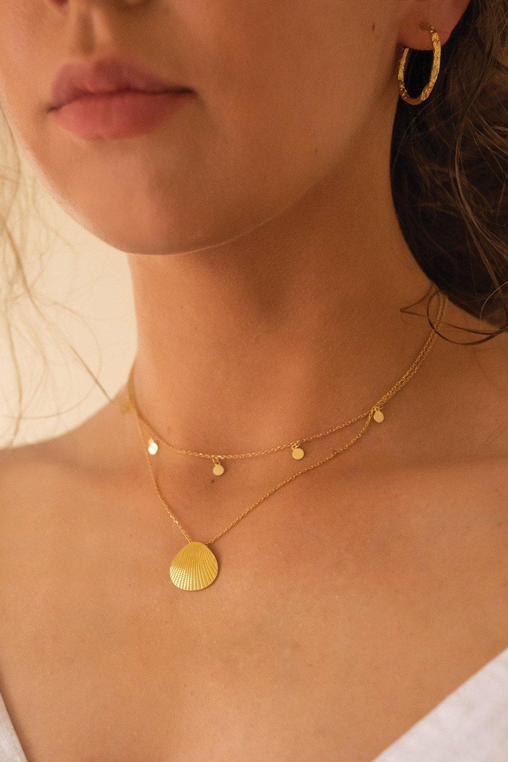 Dainty 18K Gold Shell Clam Necklace