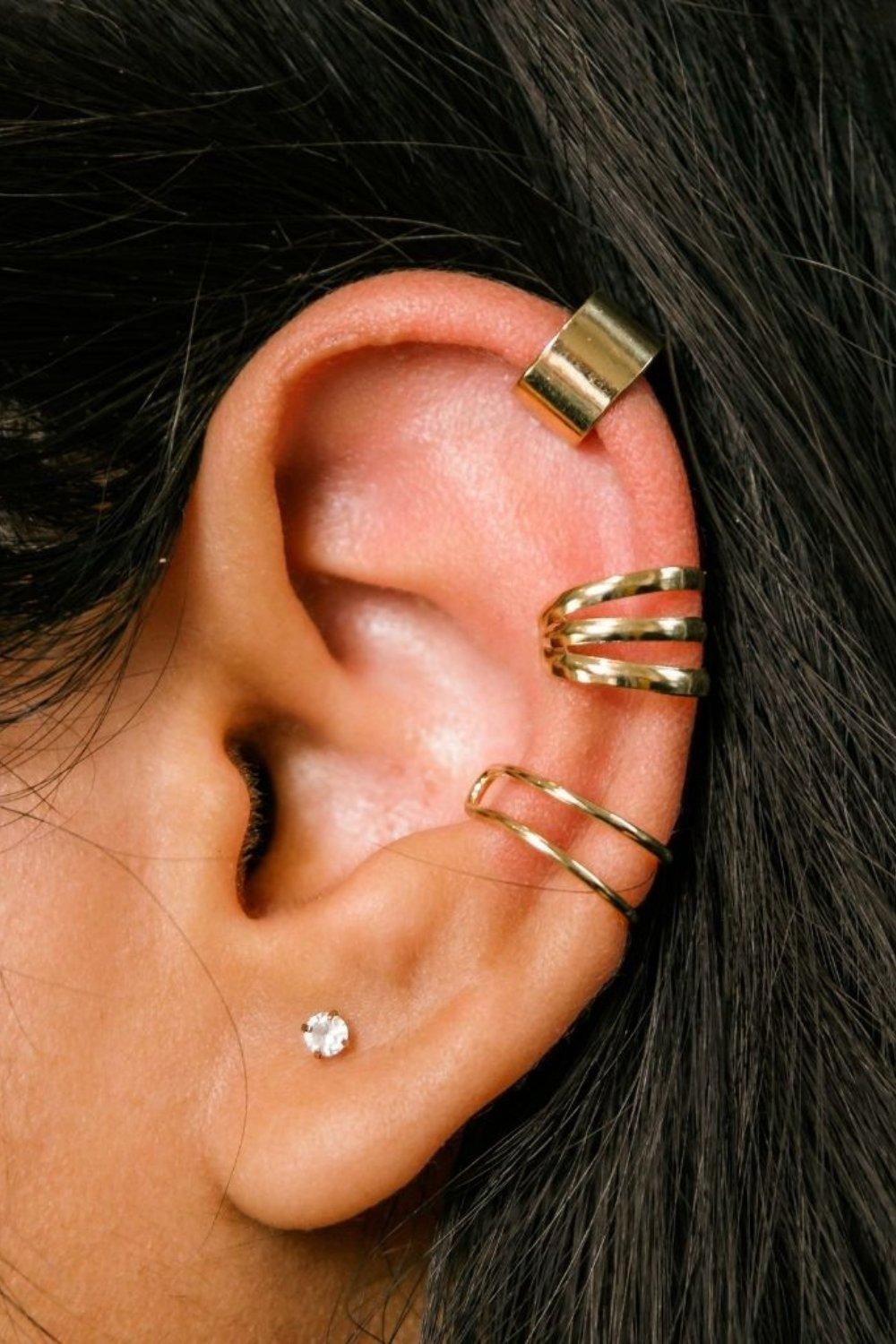 3 Sparks gold ear cuff