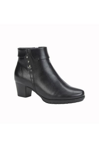 Janis Ankle Boots