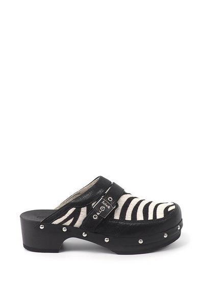 'Pescura Clog' Zebra Leather & Wooden Sandal