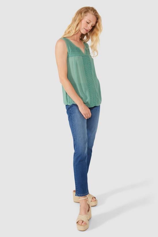 Mantaray Sleeveless Embroidered Front Top 1