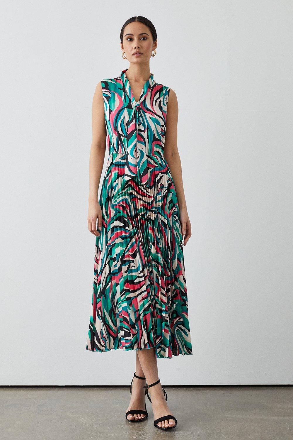 Abstract Print Sleeveless Pleated Midi Dress