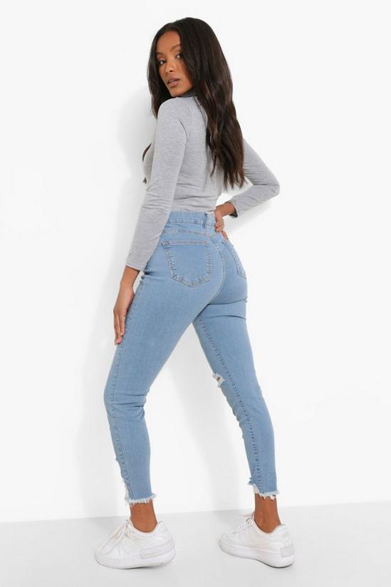 boohoo Petite Distressed Stretch Skinny Jeans 2