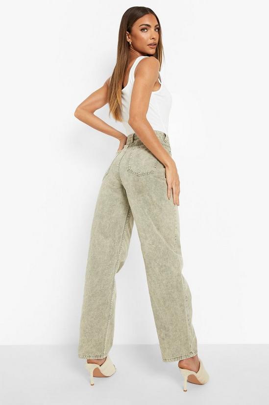 boohoo Petite Busted Knee Washed Boyfriend Jeans 2