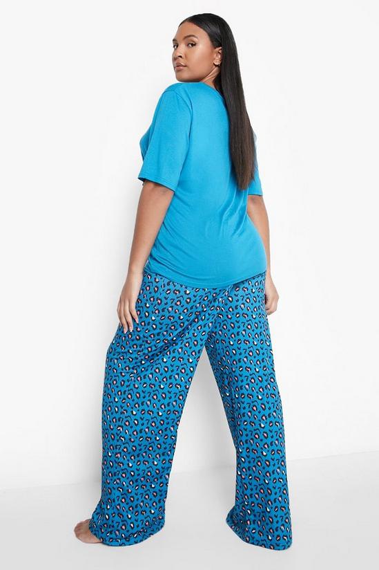 boohoo Plus Relax Leopard Print Pyjama Set 2