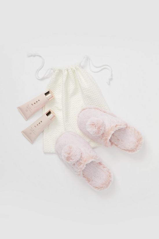 Luna Pink Slippers Gift Set 1
