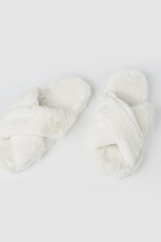 Luna Cream Slippers Gift Set 3
