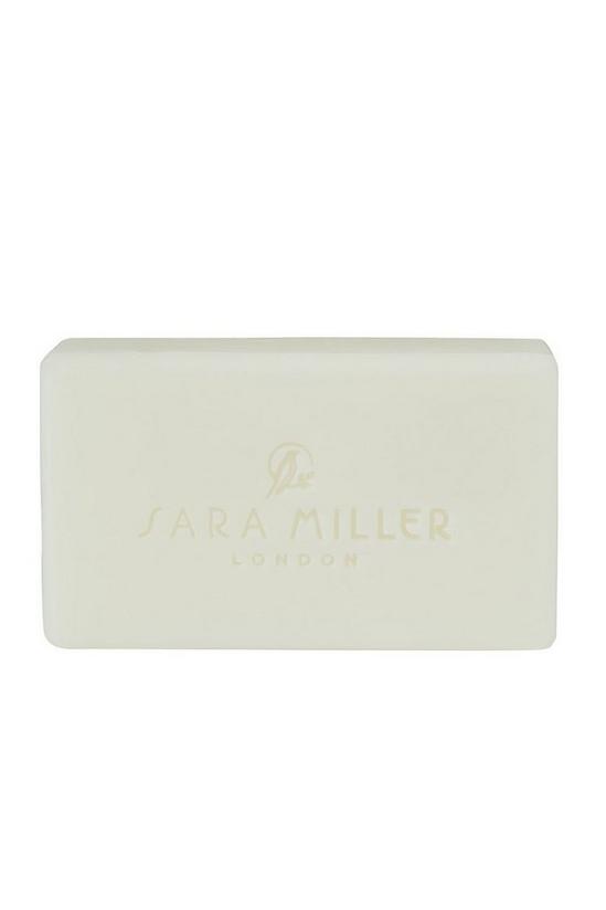 Sara Miller 240g Scented Soap (Fig Leaf, Cardamom & Vetiver) 2