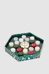 Yankee Candle 18 Tealights And Holder Gift Set thumbnail 2