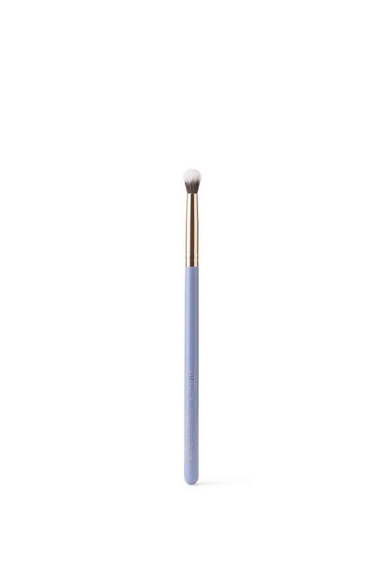 Luxie 231 Small Tapered Blending Dreamcatcher Brush 1