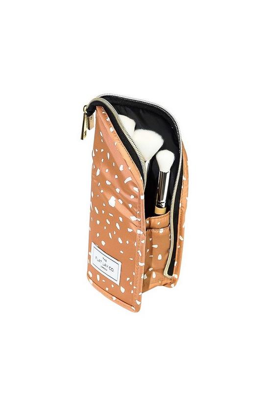 The Flat Lay Co Rock Brush Case 2