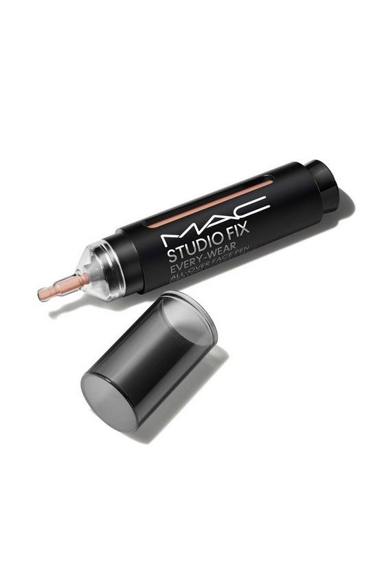 MAC Cosmetics Studio Fix Every-Wear All-Over Face Pen 2