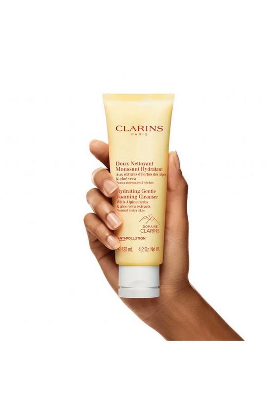 Clarins Hydrating Gentle Foaming Cleanser 4