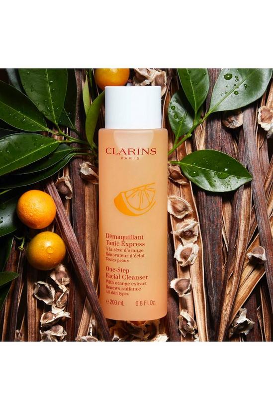 Clarins One-Step Facial Cleanser 5